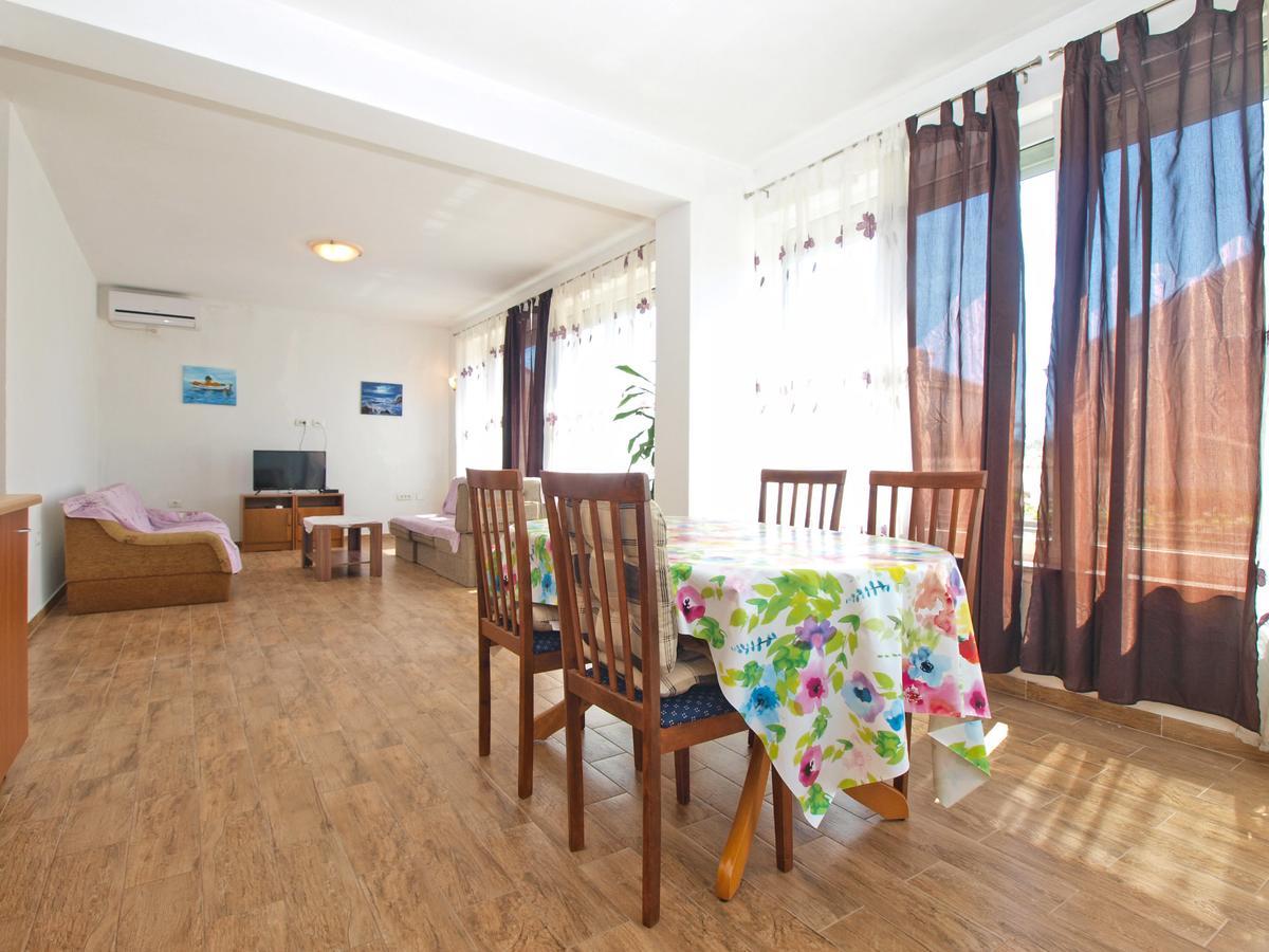 Apartments Edin 1359 Peroj Kültér fotó