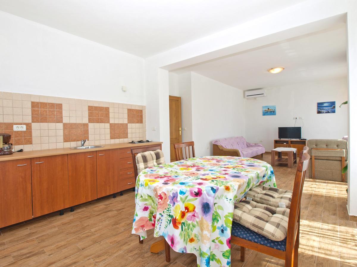 Apartments Edin 1359 Peroj Kültér fotó
