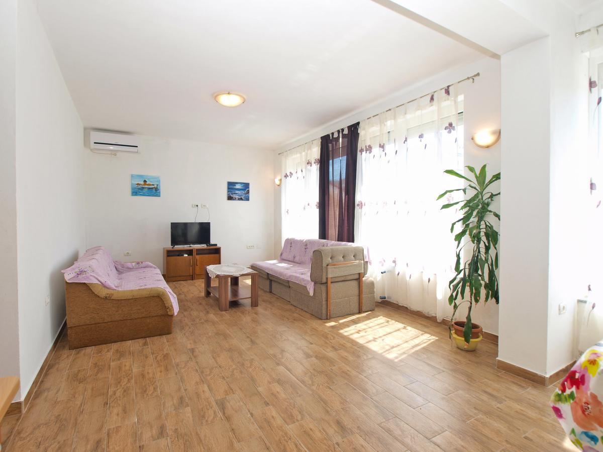 Apartments Edin 1359 Peroj Kültér fotó