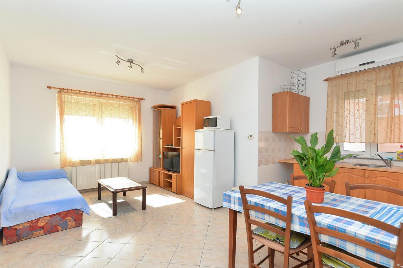 Apartments Edin 1359 Peroj Kültér fotó