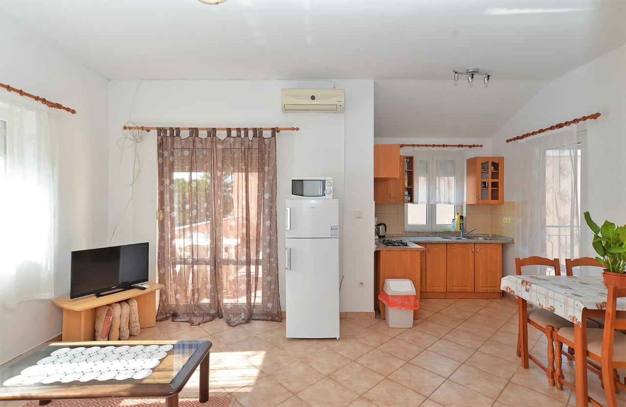 Apartments Edin 1359 Peroj Kültér fotó